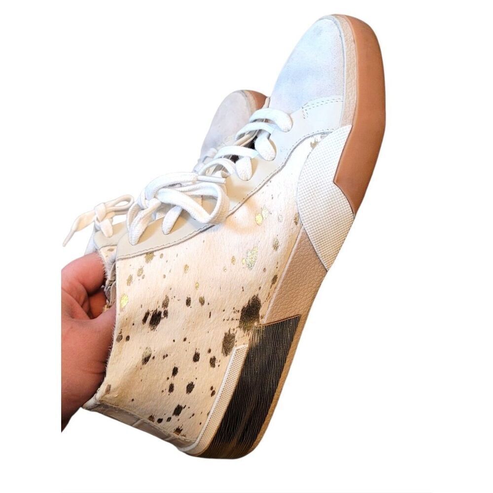 Dolce Vita Zoel White and Tan Spot-Print Women's Casual Sneakers Size 7.5